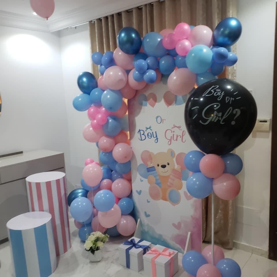 Gender Reveal : Magic Show