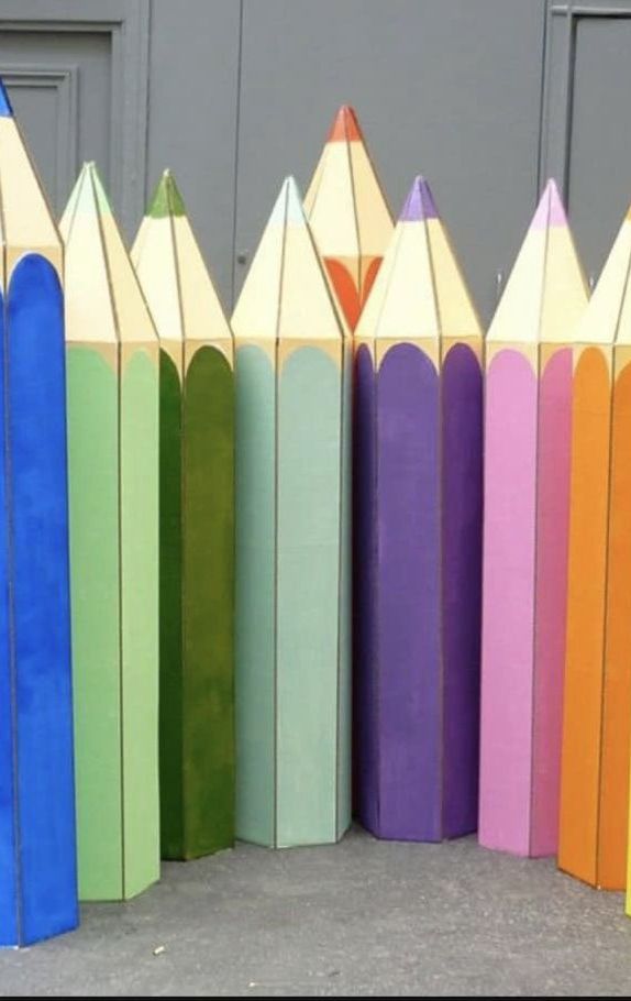 Crayons géants